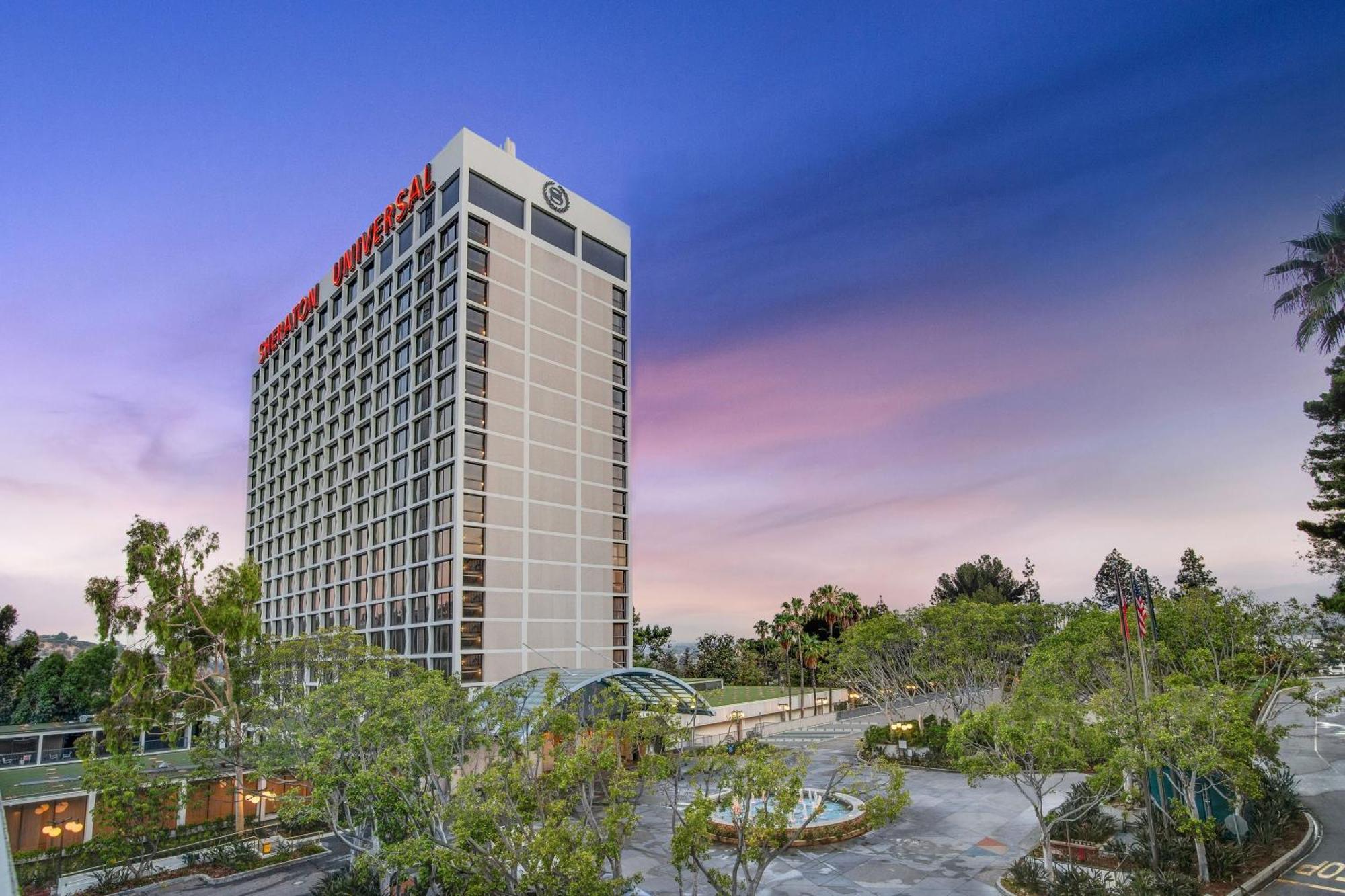Sheraton Universal — Foto 1